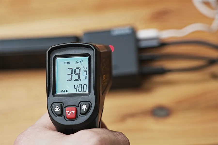 Anker 747 Charger (GaNPrime 150W)の4台充電で約40℃