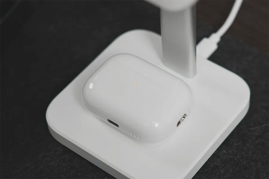 ESR HaloLock 3in1 ワイヤレス充電器AirPods Pro充電