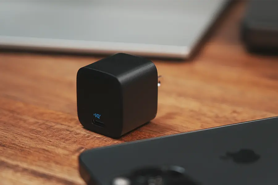 Anker 312 Charger (20W) レビュー｜iPhoneもiPadもいけるUSB PD対応20WUSB-C超小型急速充電器