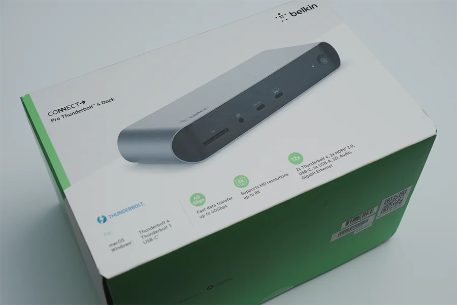 Belkin CONNECT Pro Thunderbolt 4 Dock本体パッケージ