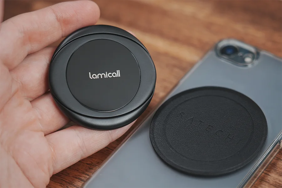 Lamicall マグネット式 スマホ リング ホルダーはMagSafeマグネットに貼り付ける