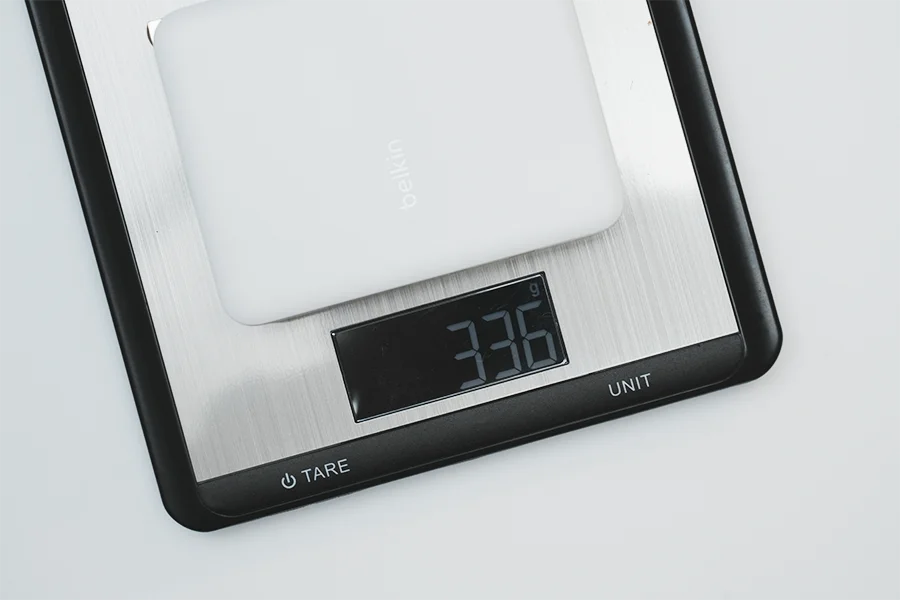 重量は336g
