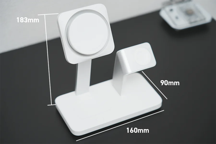 ESR 15W 3in1 MagSafe充電スタンドのサイズは大きめ