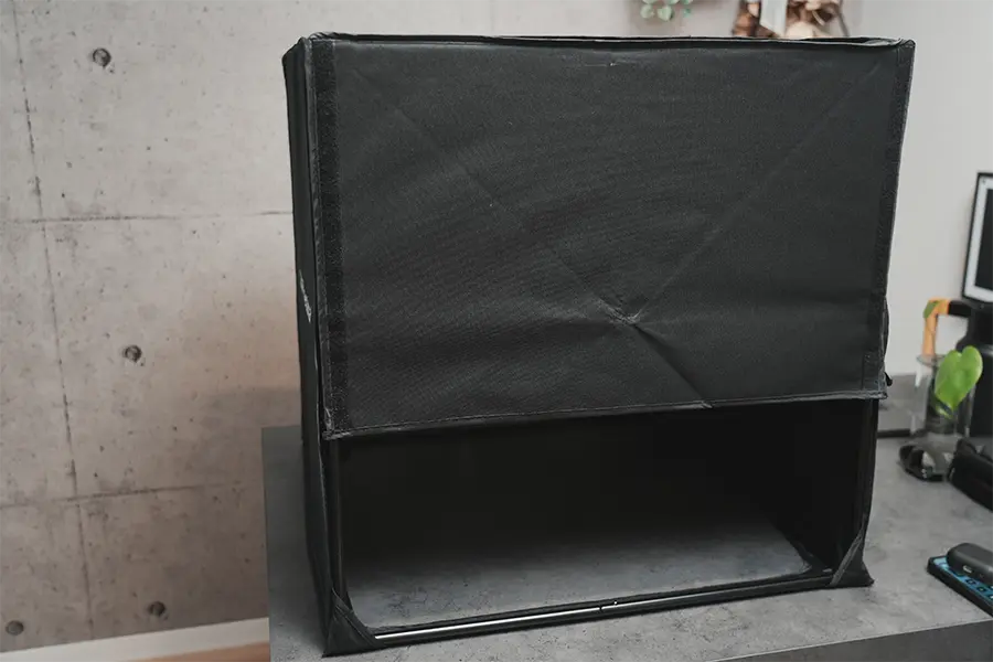 スタジオボックスで撮影