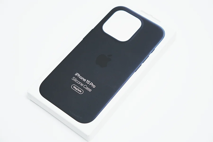 iPhone 15 Pro シリコンケースのケース