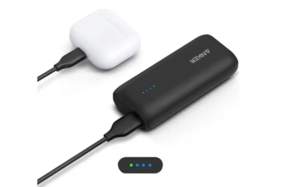 Anker 321 Power Bank (PowerCore 5200)小型デバイスの充電