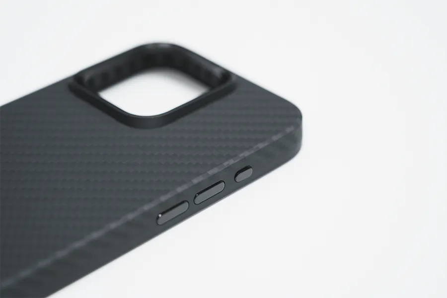 PITAKA MagEZ Case Pro 4サイドボタン