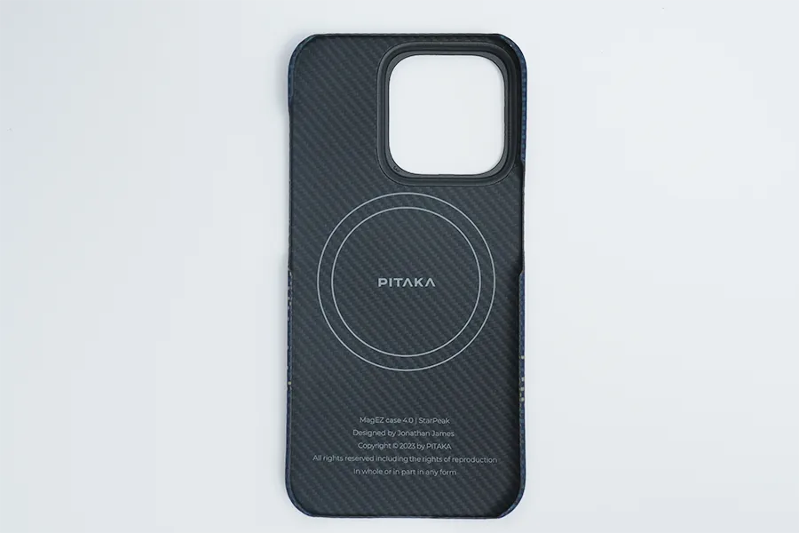 iPhone 15 Pro PITAKA StarPeakの内側